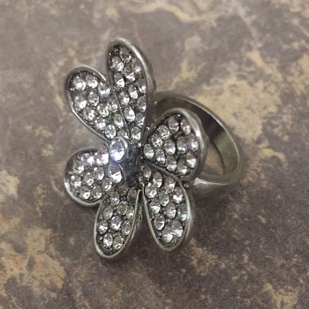 Silver Flower Ring